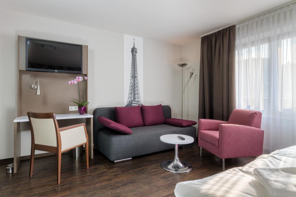 Hotel L'Adresse Garni Heusweiler Room photo