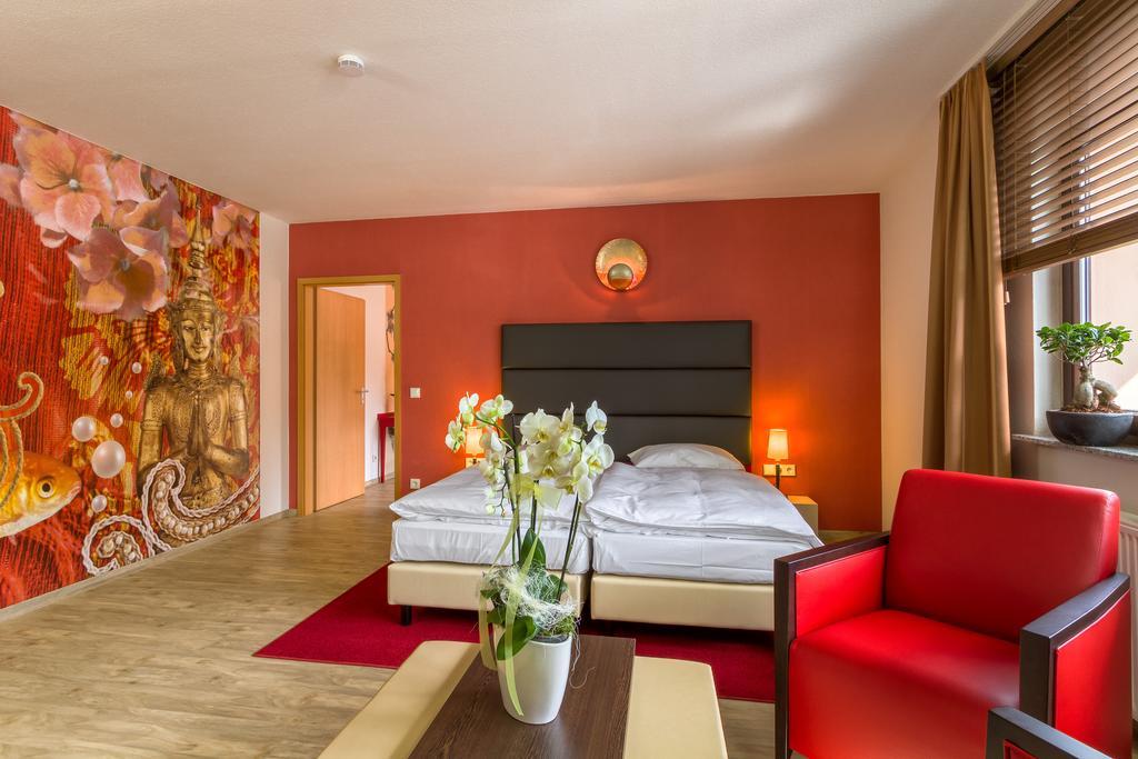 Hotel L'Adresse Garni Heusweiler Room photo